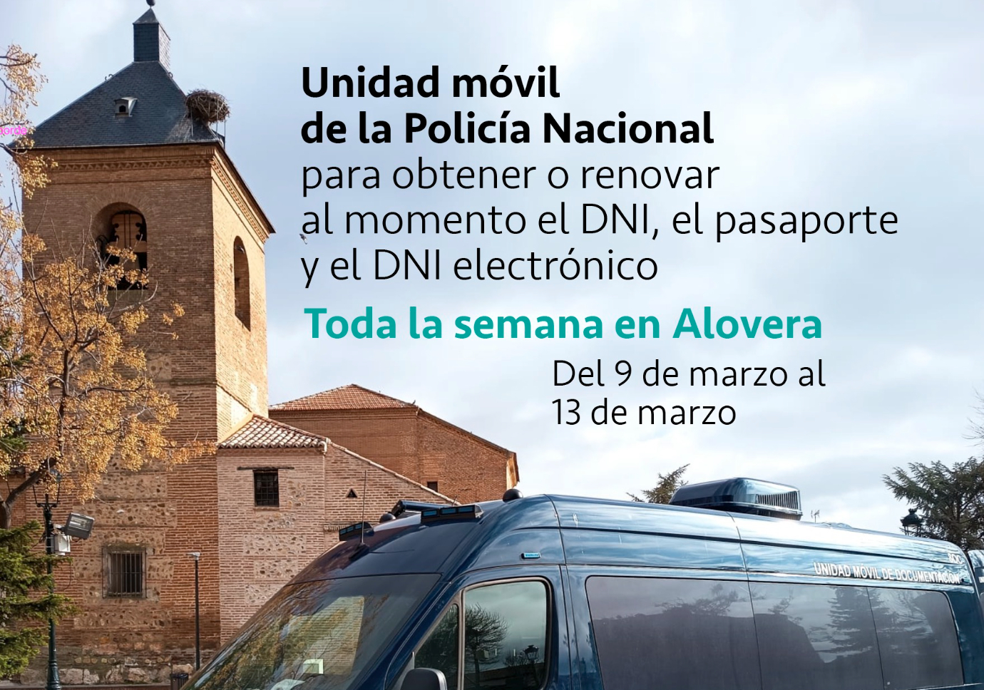 Unidad Móvil de Policía Nacional en la Plaza Mayor